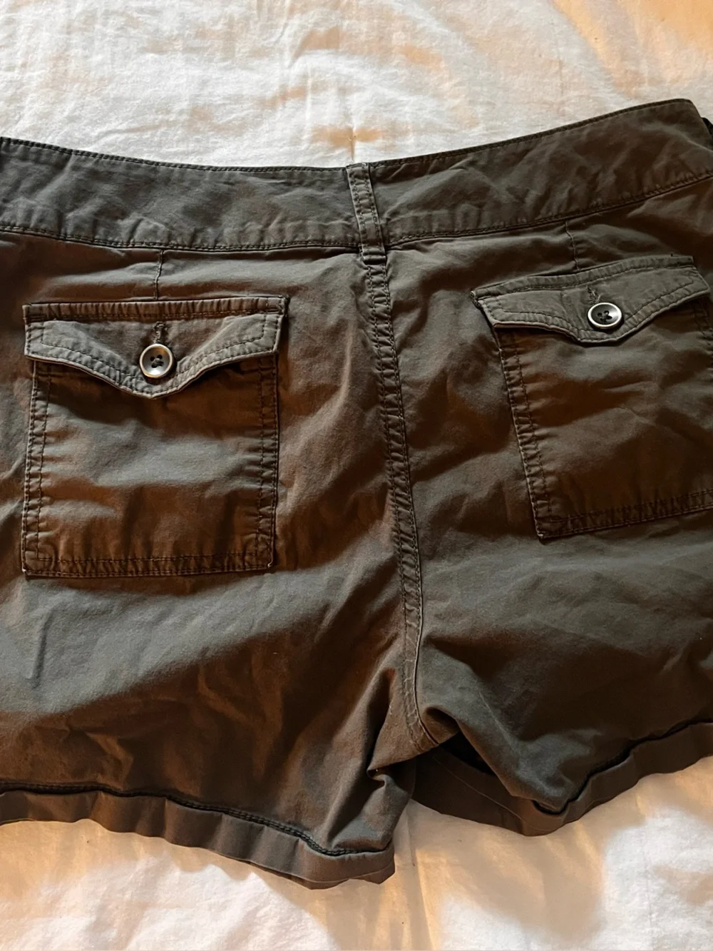 a.n.a Women's Olive Cargo Shorts